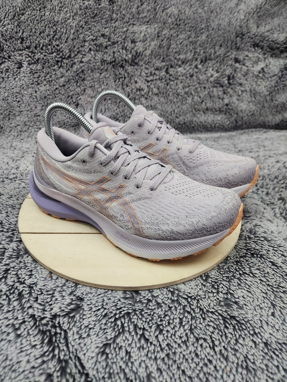 Asics Gel-Kayano 29 Dusk Violet / Summer Dune Womens Size 8